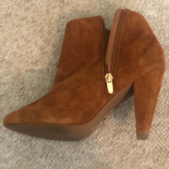 ALDO caramel bootie suede size 7.5 never worn - Picture 3 of 6